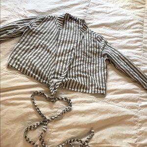 Long sleeve striped crop top